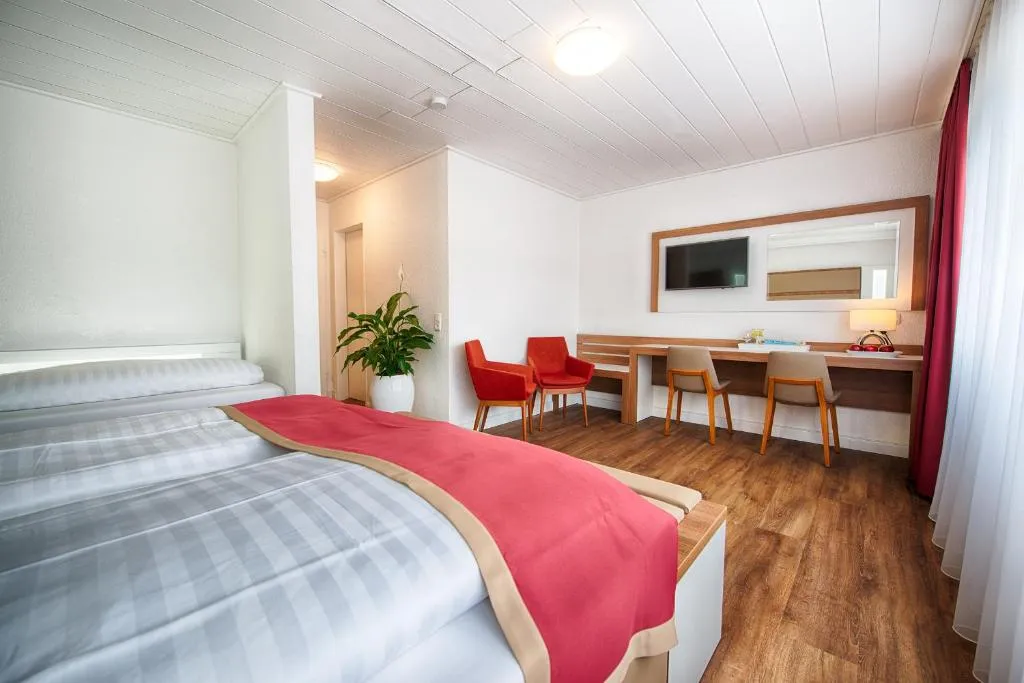 Triple room